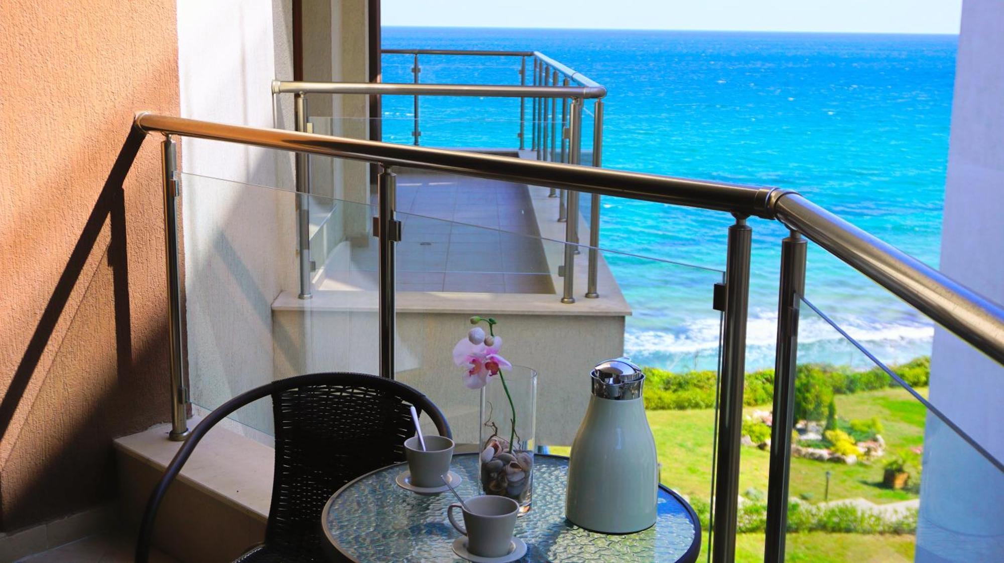 Апартаменти Бяла Клиф На Плажа - Apartments Byala Cliff First Line ภายนอก รูปภาพ